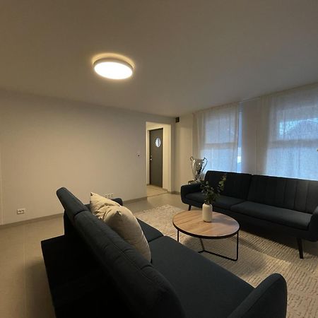 Central Leilighet I Kristiansand - Hellemyr Bagian luar foto